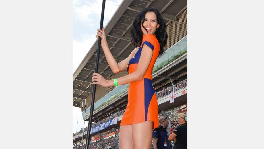 Veja as belas garotas da MotoGP da Catalunha e saiba como foi a corrida! | <a href="https://preprod.quatrorodas.abril.com.br/moto/galerias/competicoes/motogp-catalunha-corrida-744273.shtml" rel="migration">Leia mais</a>