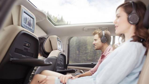 Assim, os ocupantes de segunda e terceira fila de assentos ganham mais espaço. Outra novidade é a redução do peso total da minivan, estimada em 100 kg | <a href="%20https://preprod.quatrorodas.abril.com.br/noticias/fabricantes/citroen-revela-grand-c4-picasso-2014-74" rel="migration"></a> Assim, os ocupantes de segunda e terceira fila de assentos ganham mais espaço. Outra novidade é a redução do peso total da minivan, estimada em 100 kg | <a href="%20https://preprod.quatrorodas.abril.com.br/noticias/fabricantes/citroen-revela-grand-c4-picasso-2014-74" rel="migration"></a>