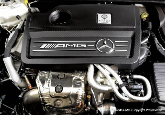 O carro acelera de 0 a 100 km/h em 4,6 segundos e alcança a velocidade máxima de 250 km/h, limitada eletronicamente | <a href="%20https://preprod.quatrorodas.abril.com.br/noticias/fabricantes/mercedes-anuncia-cla-45-amg-edition-1-745372.shtml" rel="migration">Leia mais</a> O carro acelera de 0 a 100 km/h em 4,6 segundos e alcança a velocidade máxima de 250 km/h, limitada eletronicamente | <a href="%20https://preprod.quatrorodas.abril.com.br/noticias/fabricantes/mercedes-anuncia-cla-45-amg-edition-1-745372.shtml" rel="migration">Leia mais</a>
