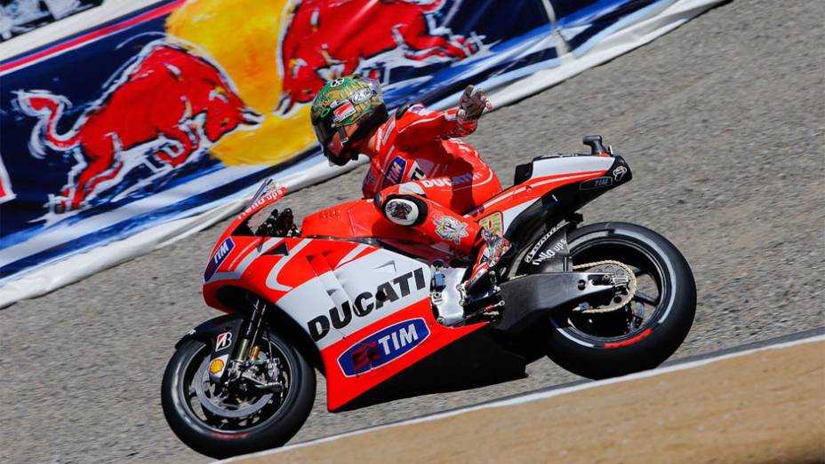 Correndo em casa, Nicky Hayden (Ducati) largará em décimo | <a href="https://preprod.quatrorodas.abril.com.br/moto/noticias/motogp-bradl-surpreende-pole-eua-747594.shtml" rel="migration">Leia mais</a>