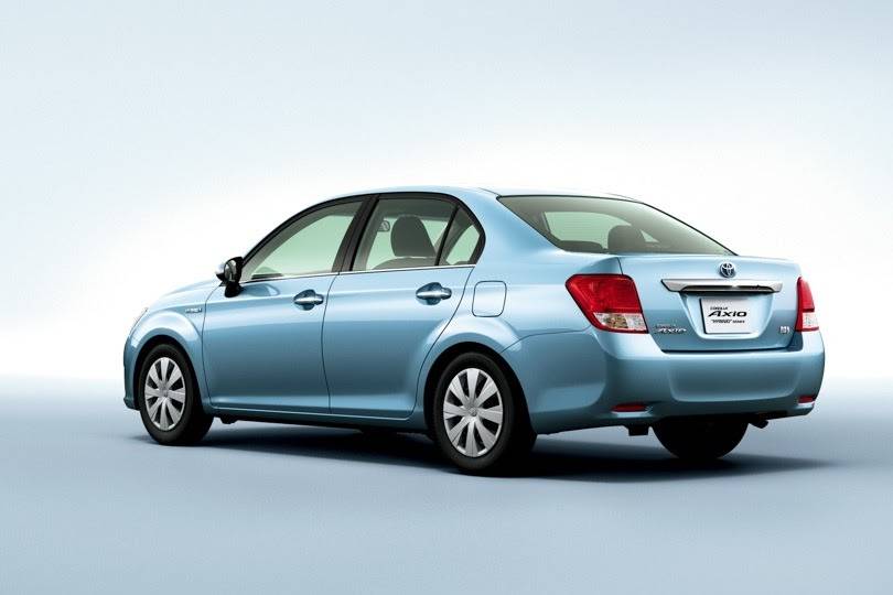Em rela&ccedil;&atilde;o ao design, h&aacute; poucas modifica&ccedil;&otilde;es em rela&ccedil;&atilde;o &agrave; vers&atilde;o anterior | <a href="https://preprod.quatrorodas.abril.com.br/noticias/fabricantes/toyota-apresenta-novos-corollas-hibridos-japao-749123.shtml" rel="migration">Leia mais</a>