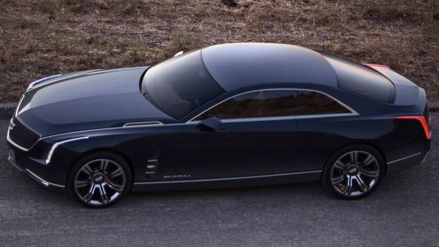 Chamam a atenção o capô longo, as luzes de LED e as rodas de liga-leve grandes, de 22 polegadas | <a href="https://preprod.quatrorodas.abril.com.br/noticias/fabricantes/cadillac-elmiraj-concept-revelado-750167.shtml" rel="migration">Leia mais</a> Chamam a atenção o capô longo, as luzes de LED e as rodas de liga-leve grandes, de 22 polegadas | <a href="https://preprod.quatrorodas.abril.com.br/noticias/fabricantes/cadillac-elmiraj-concept-revelado-750167.shtml" rel="migration">Leia mais</a>