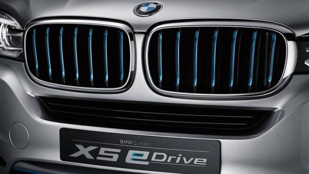 O Concept X5 eDrive pode rodar por até 30 quilômetros em modo exclusivamente elétrico | <a href="https://preprod.quatrorodas.abril.com.br//saloes/frankfurt/2013/bmw-concept-x5-edrive-752125.shtml" rel="migration">Leia mais</a> O Concept X5 eDrive pode rodar por até 30 quilômetros em modo exclusivamente elétrico | <a href="https://preprod.quatrorodas.abril.com.br//saloes/frankfurt/2013/bmw-concept-x5-edrive-752125.shtml" rel="migration">Leia mais</a>