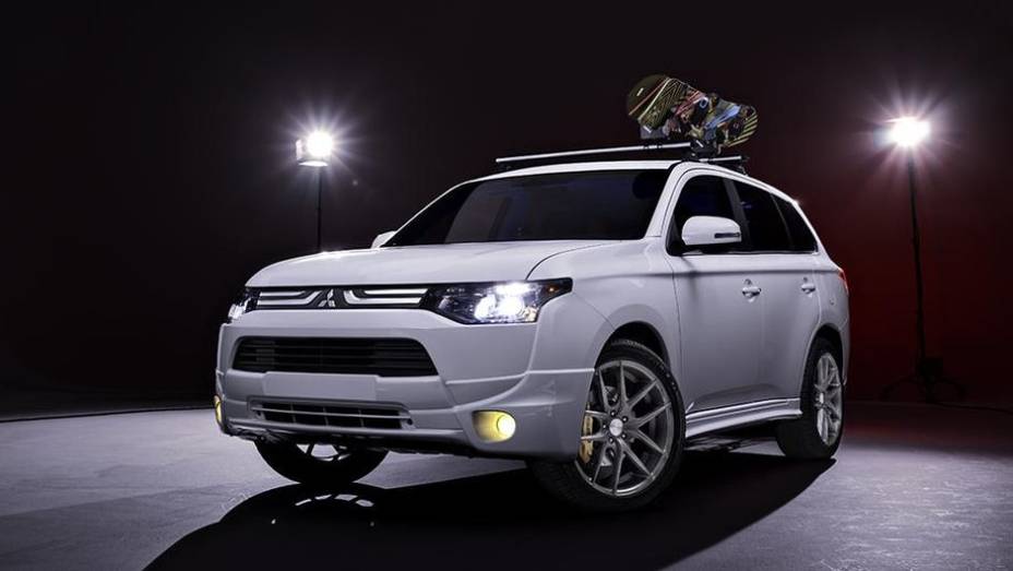 J&aacute; a Winter Edition apresenta cor de carroceria branca e detalhes em alum&iacute;nio... | <a href="https://preprod.quatrorodas.abril.com.br/noticias/fabricantes/mitsubishi-mostra-outlander-summer-winter-editions-751676.shtml" rel="migration">Leia mais</a>
