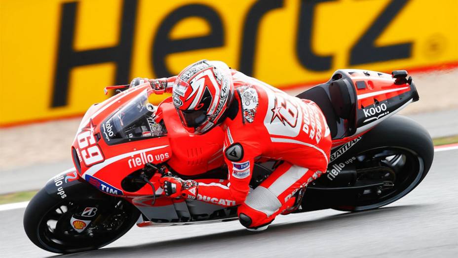 Nicky Hayden levou a Ducati ao oitavo lugar | <a href="https://preprod.quatrorodas.abril.com.br/moto/noticias/motogp-lorenzo-bate-marquez-silverstone-752002.shtml" rel="migration">Leia mais</a>