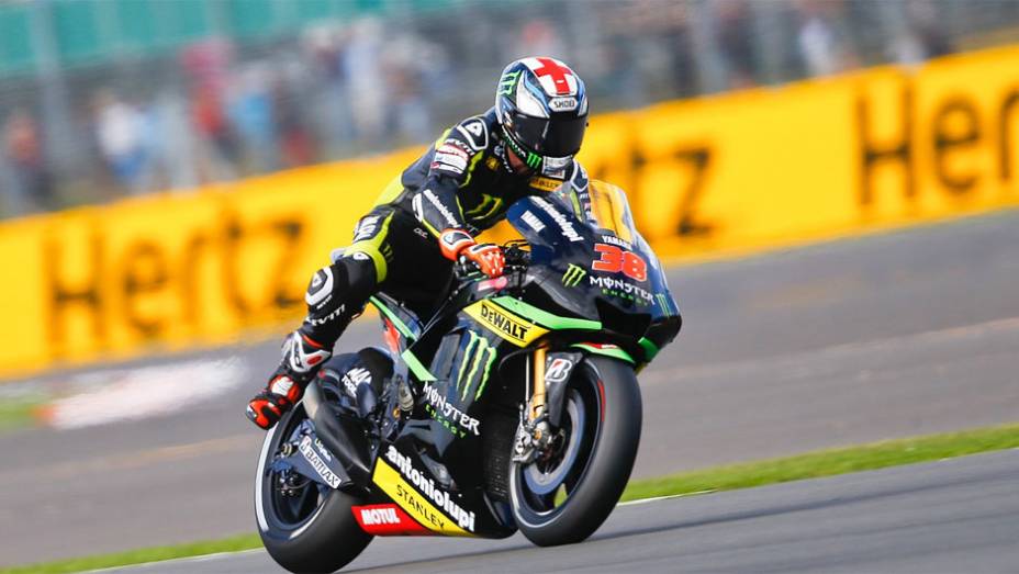 Bradley Smith foi o nono | <a href="https://preprod.quatrorodas.abril.com.br/moto/noticias/motogp-lorenzo-bate-marquez-silverstone-752002.shtml" rel="migration">Leia mais</a>