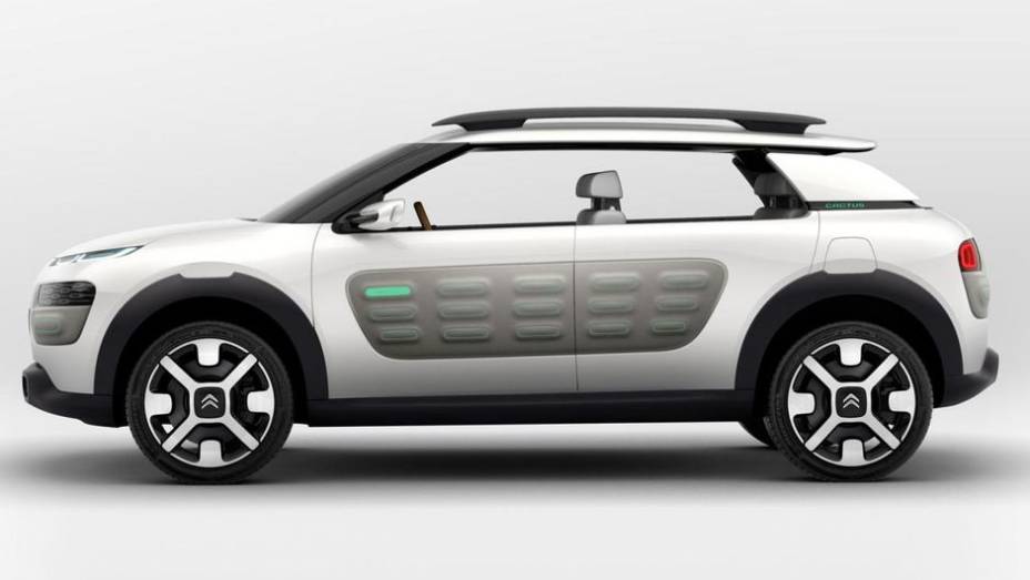 O Cactus concept tem rodas de liga-leve grandes (o tamanho exato ainda não foi revelado), faróis de LED, cabine aberta... | <a href="https://preprod.quatrorodas.abril.com.br/saloes/frankfurt/2013/citroen-cactus-concept-752359.shtml" rel="migration">Leia mais</a>