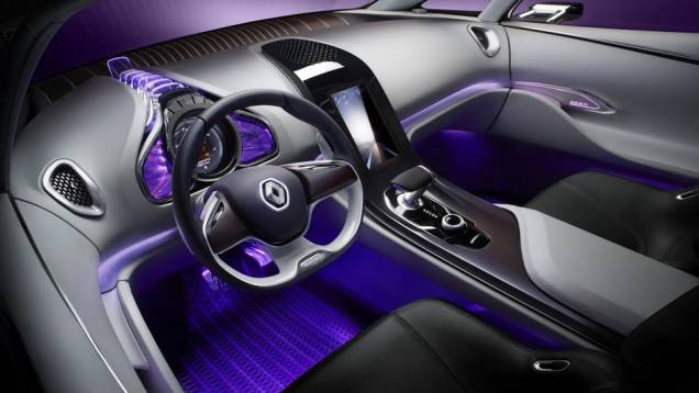 A proposta inicial da montadora com o Initiale Paris concept é chegar ao segmento premium | <a href="https://preprod.quatrorodas.abril.com.br/saloes/frankfurt/2013/renault-initiale-paris-concept-752990.shtml" rel="migration">Leia mais</a> A proposta inicial da montadora com o Initiale Paris concept é chegar ao segmento premium | <a href="https://preprod.quatrorodas.abril.com.br/saloes/frankfurt/2013/renault-initiale-paris-concept-752990.shtml" rel="migration">Leia mais</a>
