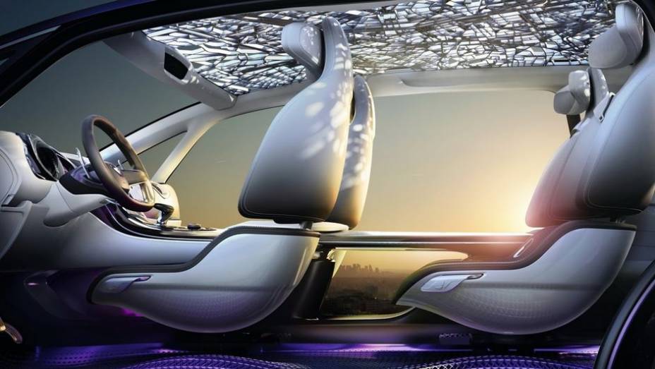 A ideia &eacute; que a prov&aacute;vel vers&atilde;o de produ&ccedil;&atilde;o do crossover substitua a defasada minivan Espace | <a href="https://preprod.quatrorodas.abril.com.br/saloes/frankfurt/2013/renault-initiale-paris-concept-752990.shtml" rel="migration">Leia mais</a>