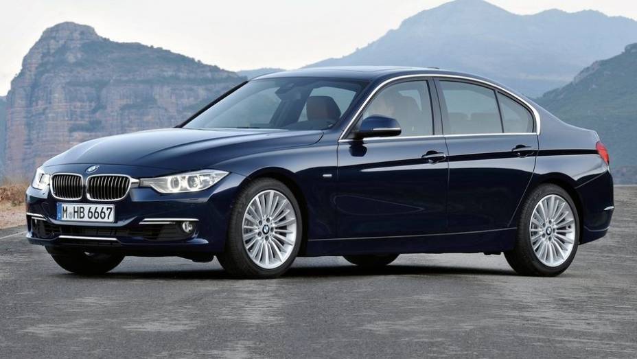 2. BMW Série 3 - 471 | <a href="https://preprod.quatrorodas.abril.com.br/noticias/mercado/eua-marcas-luxo-mercedes-classe-c-mais-roubado-755257.shtml" rel="migration">Leia mais</a>