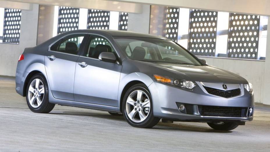 8. Acura TSX - 190 | <a href="https://preprod.quatrorodas.abril.com.br/noticias/mercado/eua-marcas-luxo-mercedes-classe-c-mais-roubado-755257.shtml" rel="migration">Leia mais</a> 8. Acura TSX - 190 | <a href="https://preprod.quatrorodas.abril.com.br/noticias/mercado/eua-marcas-luxo-mercedes-classe-c-mais-roubado-755257.shtml" rel="migration">Leia mais</a>