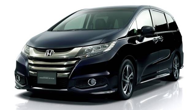 A Honda revelou por meio de seu site oficial no Japão as primeiras imagens da nova geração da minivan Odyssey | <a href="https://preprod.quatrorodas.abril.com.br/noticias/fabricantes/honda-revela-fotos-novo-odyssey-japones-755635.shtml" rel="migration">Leia mais</a> A Honda revelou por meio de seu site oficial no Japão as primeiras imagens da nova geração da minivan Odyssey | <a href="https://preprod.quatrorodas.abril.com.br/noticias/fabricantes/honda-revela-fotos-novo-odyssey-japones-755635.shtml" rel="migration">Leia mais</a>