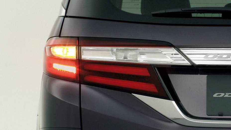 Ainda s&atilde;o escassas as informa&ccedil;&otilde;es relativas ao ve&iacute;culo, mas, de acordo com o site Indian Autos Blog, o Odyssey dever&aacute; ser equipado com motor 2.4 de quatro cilindros em linha | <a href="https://preprod.quatrorodas.abril.com.br/noticias/fabricantes/honda-revela-foto" rel="migration"></a>