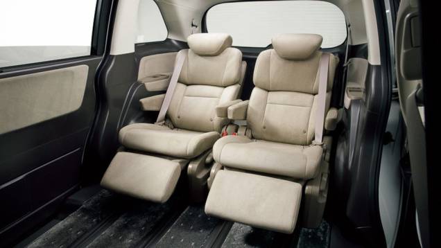 Estarão disponíveis dois tipos de cabine | <a href="https://preprod.quatrorodas.abril.com.br/noticias/fabricantes/honda-revela-fotos-novo-odyssey-japones-755635.shtml" rel="migration">Leia mais</a> Estarão disponíveis dois tipos de cabine | <a href="https://preprod.quatrorodas.abril.com.br/noticias/fabricantes/honda-revela-fotos-novo-odyssey-japones-755635.shtml" rel="migration">Leia mais</a>