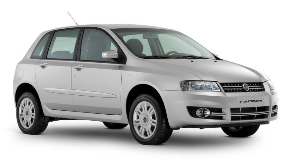 9º - Fiat Stilo - US$ 3.712 por unidade | <a href="https://preprod.quatrorodas.abril.com.br/noticias/mercado/estudo-vw-tem-prejuizo-us-6-27-milhoes-cada-bugatti-veyron-755638.shtml" rel="migration">Leia mais</a>