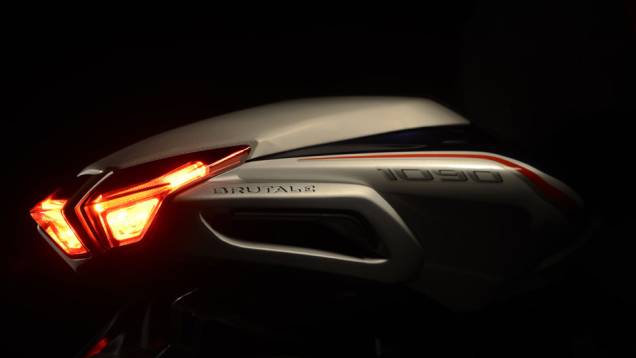 Controle de tração ajustável em oito níveis | <a href="https://preprod.quatrorodas.abril.com.br/moto/noticias/mv-agusta-confirma-cinco-lancamentos-brasil-756002.shtml" rel="migration">Leia mais</a> Controle de tração ajustável em oito níveis | <a href="https://preprod.quatrorodas.abril.com.br/moto/noticias/mv-agusta-confirma-cinco-lancamentos-brasil-756002.shtml" rel="migration">Leia mais</a>