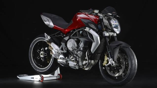 Torque máximo: 8.25 mkgf a 8.600 rpm | <a href="https://preprod.quatrorodas.abril.com.br/moto/noticias/mv-agusta-brutale-800-2014-chega-r-47-000-784936.shtml" rel="migration">Leia mais</a> Torque máximo: 8.25 mkgf a 8.600 rpm | <a href="https://preprod.quatrorodas.abril.com.br/moto/noticias/mv-agusta-brutale-800-2014-chega-r-47-000-784936.shtml" rel="migration">Leia mais</a>