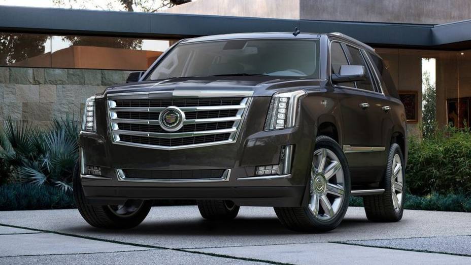 Durante um evento na cidade de Nova Iorque, a Cadillac apresentou a nova geração do Escalade | <a href="https://preprod.quatrorodas.abril.com.br/noticias/fabricantes/cadillac-apresenta-nova-geracao-escalade-756397.shtml" rel="migration">Leia mais</a>