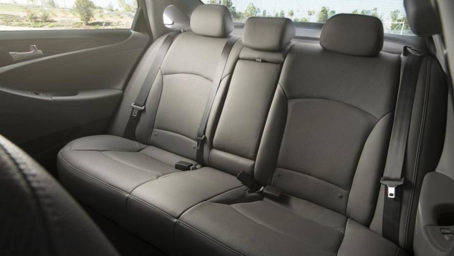 A vers&atilde;o de entrada do Sonata 2014, a GLS, ser&aacute; vendida nos Estados Unidos pelo pre&ccedil;o inicial de US$ 21.350 | <a href="https://preprod.quatrorodas.abril.com.br/noticias/fabricantes/hyundai-mostra-ultimo-facelift-atual-sonata-756422.shtml" rel="migration">Leia mais</a>