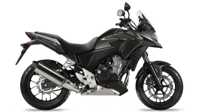É uma alternativa para pilotos mais experientes que procuram uma moto prática e robusta | <a href="https://preprod.quatrorodas.abril.com.br/moto/noticias/honda-investe-modelos-500cc-756399.shtml" rel="migration">Leia mais</a> É uma alternativa para pilotos mais experientes que procuram uma moto prática e robusta | <a href="https://preprod.quatrorodas.abril.com.br/moto/noticias/honda-investe-modelos-500cc-756399.shtml" rel="migration">Leia mais</a>