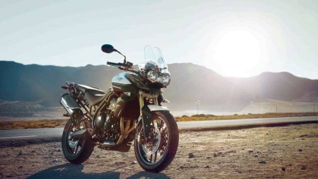 Triumph lança Tiger 800 no Salão Duas Rodas 2013 | <a href="https://preprod.quatrorodas.abril.com.br/moto/noticias/triumph-revela-lancamentos-salao-duas-rodas-756393.shtml" rel="migration">Leia mais</a> Triumph lança Tiger 800 no Salão Duas Rodas 2013 | <a href="https://preprod.quatrorodas.abril.com.br/moto/noticias/triumph-revela-lancamentos-salao-duas-rodas-756393.shtml" rel="migration">Leia mais</a>