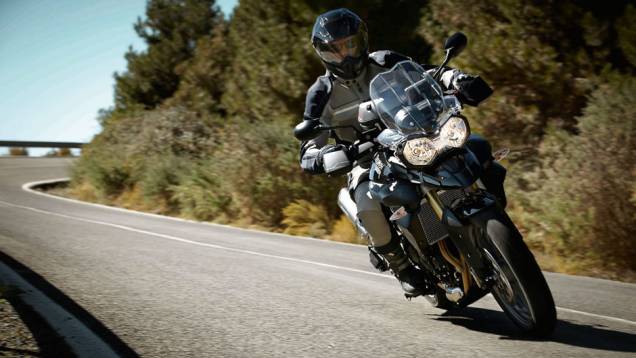 Tiger 800 tem preço público sugerido de R$ 35.900,00 | <a href="https://preprod.quatrorodas.abril.com.br/moto/noticias/triumph-revela-lancamentos-salao-duas-rodas-756393.shtml" rel="migration">Leia mais</a> Tiger 800 tem preço público sugerido de R$ 35.900,00 | <a href="https://preprod.quatrorodas.abril.com.br/moto/noticias/triumph-revela-lancamentos-salao-duas-rodas-756393.shtml" rel="migration">Leia mais</a>