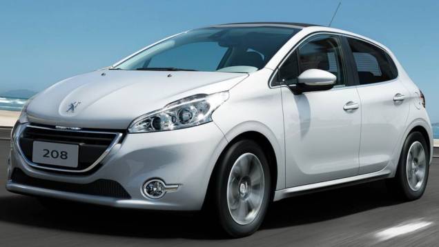 Peugeot 208 | <a href="https://preprod.quatrorodas.abril.com.br/reportagens/servicos/carros-dao-mais-trabalho-mecanicos-758572.shtml" rel="migration">Saiba o porquê</a> | <a href="https://preprod.quatrorodas.abril.com.br/reportagens/servicos//montadoras-se-defendem-criticas-mecanicos-7587" rel="migration"></a> Peugeot 208 | <a href="https://preprod.quatrorodas.abril.com.br/reportagens/servicos/carros-dao-mais-trabalho-mecanicos-758572.shtml" rel="migration">Saiba o porquê</a> | <a href="https://preprod.quatrorodas.abril.com.br/reportagens/servicos//montadoras-se-defendem-criticas-mecanicos-7587" rel="migration"></a>