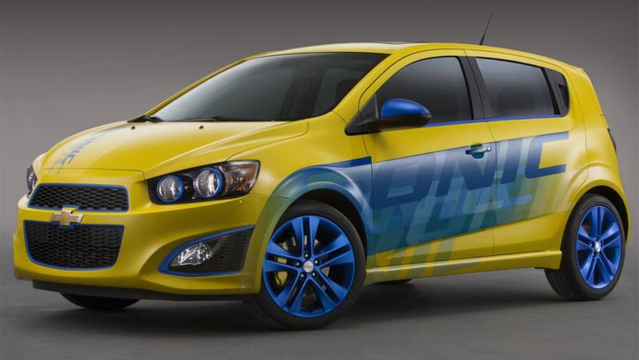 Chevrolet Performance Sonic RS | <a href="https://preprod.quatrorodas.abril.com.br/noticias/fabricantes/chevrolet-revela-novidades-sema-758421.shtml" rel="migration">Leia mais</a>