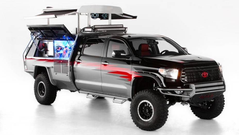 Toyota Lets Go Moto Tundra | <a href="https://preprod.quatrorodas.abril.com.br/noticias/fabricantes/toyota-levara-conceitos-rali-aventura-ao-sema-show-758949.shtml" rel="migration">Leia mais</a>