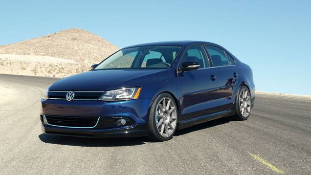 Volkswagen Jetta Turbo | <a href="https://preprod.quatrorodas.abril.com.br/noticias/fabricantes/volkswagen-revela-jetta-customizado-sema-759297.shtml" rel="migration">Leia mais</a> Volkswagen Jetta Turbo | <a href="https://preprod.quatrorodas.abril.com.br/noticias/fabricantes/volkswagen-revela-jetta-customizado-sema-759297.shtml" rel="migration">Leia mais</a>