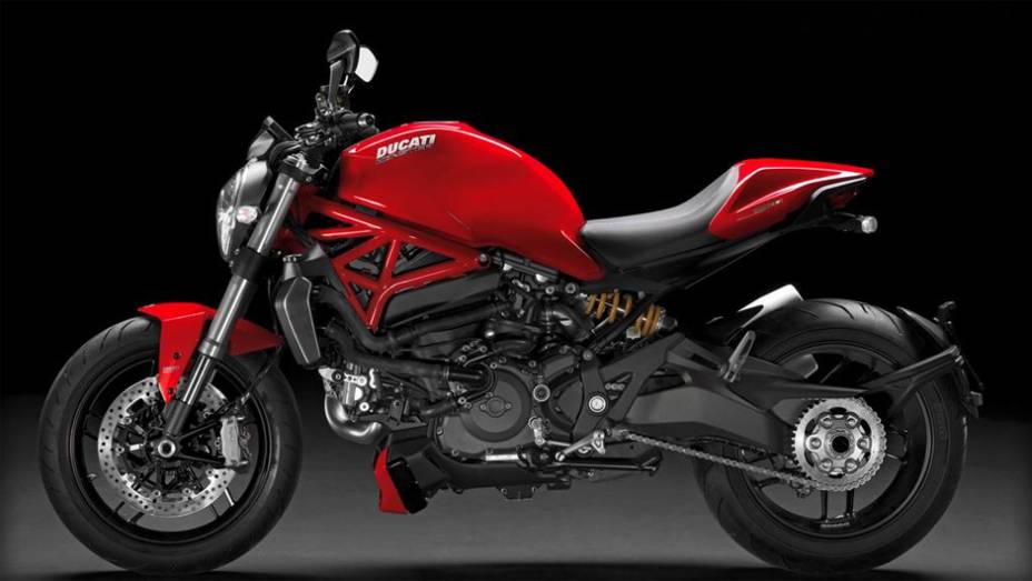 A Ducati Monster 1200 é capaz de gerar 135 cv a 8.750 rpm e um torque máximo de 12 mkgf a 7.250 rpm, enquanto a versão S gera 145 cv e 12,7 mkgf | <a href="https://preprod.quatrorodas.abril.com.br/moto/noticias/ducati-revela-monster-1200-2014-759325.shtml" rel="migration">Leia ma</a>