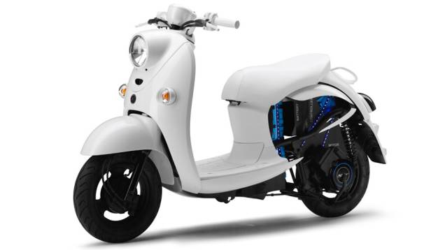Yamaha EVino | <a href="https://preprod.quatrorodas.abril.com.br/moto/noticias/yamaha-mostra-modelos-salao-toquio-760140.shtml" rel="migration">Leia mais</a> Yamaha EVino | <a href="https://preprod.quatrorodas.abril.com.br/moto/noticias/yamaha-mostra-modelos-salao-toquio-760140.shtml" rel="migration">Leia mais</a>
