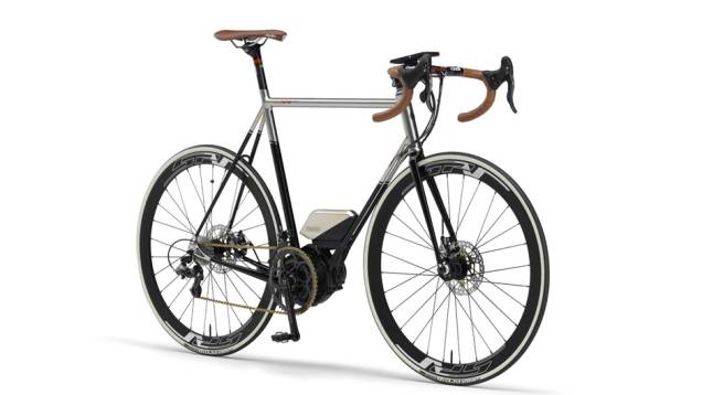 Yamaha Epsilon Project 01 | <a href="https://preprod.quatrorodas.abril.com.br/moto/noticias/yamaha-mostra-modelos-salao-toquio-760140.shtml" rel="migration">Leia mais</a> Yamaha Epsilon Project 01 | <a href="https://preprod.quatrorodas.abril.com.br/moto/noticias/yamaha-mostra-modelos-salao-toquio-760140.shtml" rel="migration">Leia mais</a>