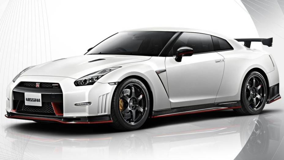 A Nissan mostrou as primeiras fotos e informações do novo GT-R Nismo | <a href="https://preprod.quatrorodas.abril.com.br/noticias/saloes/toquio-2013/primeiros-detalhes-novo-nissan-gt-r-nismo-surgem-internet-760517.shtml" rel="migration">Leia mais</a>