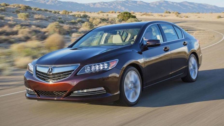 A Acura leva ao Salão de Los Angeles de 2014 o RLX Sport Hybrid | <a href="https://preprod.quatrorodas.abril.com.br/noticias/saloes/los-angeles-2013/acura-mostra-rlx-sport-hybrid-760632.shtml" rel="migration">Leia mais</a>