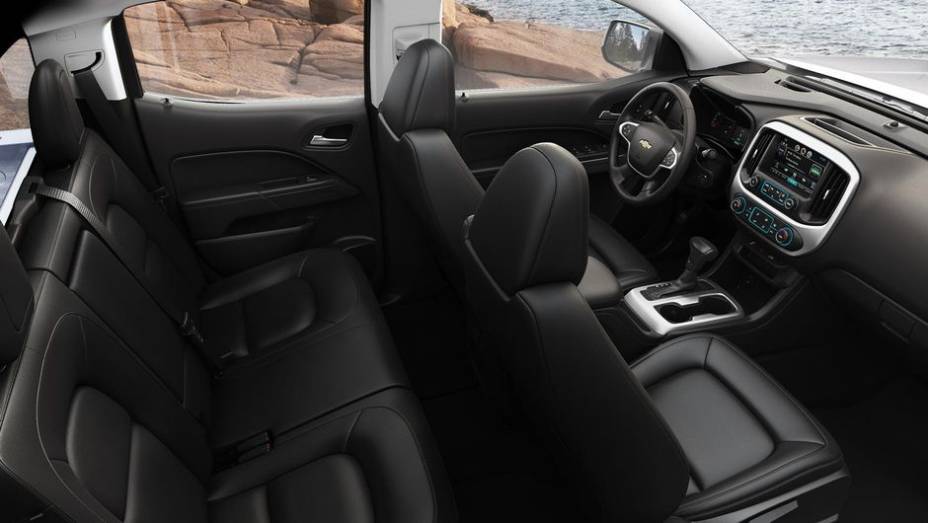 A nova Colorado chegará ao mercado apenas no último trimestre de 2014 | <a href="https://preprod.quatrorodas.abril.com.br/noticias/saloes/los-angeles-2013/chevrolet-apresenta-nova-colorado-760712.shtml" rel="migration">Leia mais</a>