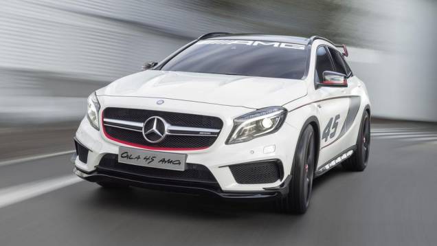 Trata-se da prévia de uma versão de produção do utilitário de performance | <a href="https://preprod.quatrorodas.abril.com.br/noticias/saloes/los-angeles-2013/mercedes-benz-revela-gla-45-amg-concept-760785.shtml" rel="migration">Leia mais</a> Trata-se da prévia de uma versão de produção do utilitário de performance | <a href="https://preprod.quatrorodas.abril.com.br/noticias/saloes/los-angeles-2013/mercedes-benz-revela-gla-45-amg-concept-760785.shtml" rel="migration">Leia mais</a>