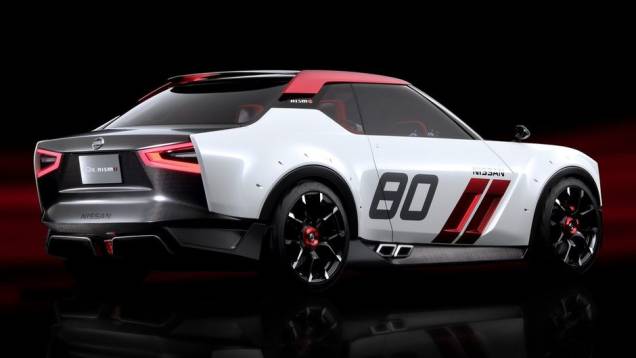 Já o IDx NISMO é um pouco mais largo, com 1,80m, e ganha aerofólios, exaustores laterais, interior diferenciado e materiais mais leves na carroceria | <a href="https://preprod.quatrorodas.abril.com.br/noticias/saloes/toquio-2013/nissan-apresenta-conceituais-idx-76" rel="migration"></a> Já o IDx NISMO é um pouco mais largo, com 1,80m, e ganha aerofólios, exaustores laterais, interior diferenciado e materiais mais leves na carroceria | <a href="https://preprod.quatrorodas.abril.com.br/noticias/saloes/toquio-2013/nissan-apresenta-conceituais-idx-76" rel="migration"></a>