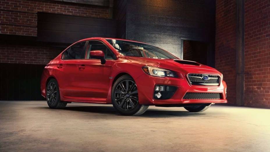 Até aqui, já se sabe que o WRX será equipado com motor 2.0 de quatro cilindros | <a href="https://preprod.quatrorodas.abril.com.br/noticias/saloes/los-angeles-2013/subaru-mostra-primeiras-imagens-oficiais-wrx-760765.shtml" rel="migration">Leia mais</a>