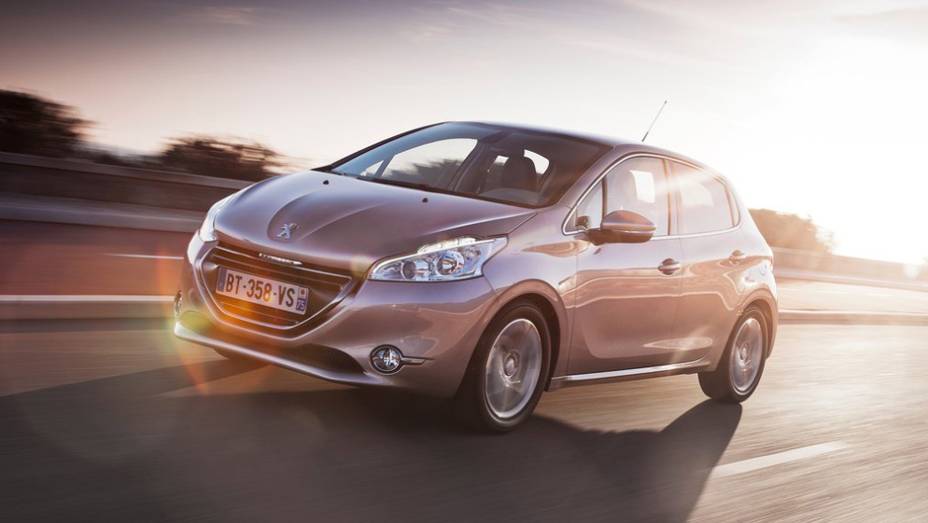 6 - Peugeot 208 | <a href="https://preprod.quatrorodas.abril.com.br/noticias/mercado/hb20-termo-mais-buscado-brasil-2013-763387.shtml" rel="migration">Leia mais</a> 6 - Peugeot 208 | <a href="https://preprod.quatrorodas.abril.com.br/noticias/mercado/hb20-termo-mais-buscado-brasil-2013-763387.shtml" rel="migration">Leia mais</a>