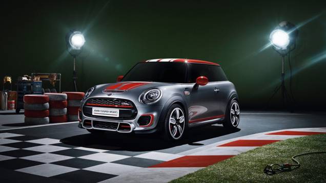 A MINI já apresentou a nova geração do Cooper, mas prepara para o próximo Salão de Detroit uma versão conceitual John Cooper Works | <a href="https://preprod.quatrorodas.abril.com.br/noticias/saloes/detroit-2014/mini-mostra-novo-jcw-concept-763480.shtml" rel="migration">Leia mais</a> A MINI já apresentou a nova geração do Cooper, mas prepara para o próximo Salão de Detroit uma versão conceitual John Cooper Works | <a href="https://preprod.quatrorodas.abril.com.br/noticias/saloes/detroit-2014/mini-mostra-novo-jcw-concept-763480.shtml" rel="migration">Leia mais</a>