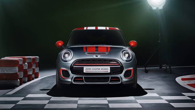 Os faróis do JCW concept são de LED | <a href="https://preprod.quatrorodas.abril.com.br/noticias/saloes/detroit-2014/mini-mostra-novo-jcw-concept-763480.shtml" rel="migration">Leia mais</a> Os faróis do JCW concept são de LED | <a href="https://preprod.quatrorodas.abril.com.br/noticias/saloes/detroit-2014/mini-mostra-novo-jcw-concept-763480.shtml" rel="migration">Leia mais</a>