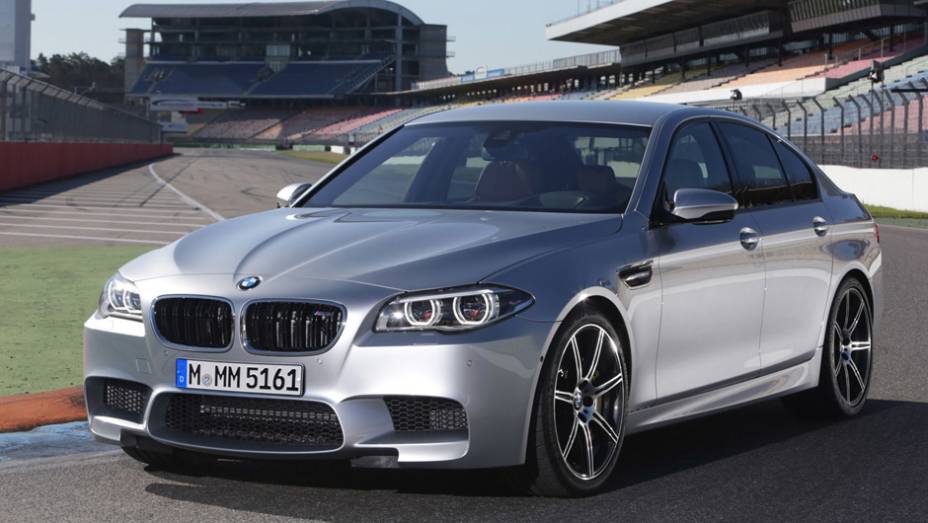 Na sequência aparece a BMW com o M5 (US$ 92.900) | <a href="https://preprod.quatrorodas.abril.com.br/noticias/classicos/hagerty-lista-carros-classicos-futuro-767696.shtml" rel="migration">Leia mais</a>