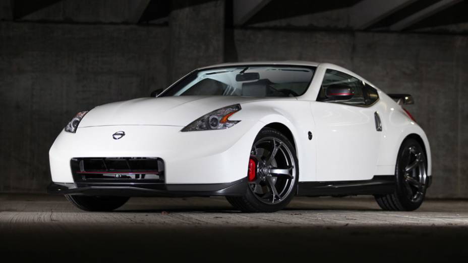 O Nissan 370Z Nismo, de 43 mil dólares, aparece em sétimo | <a href="https://preprod.quatrorodas.abril.com.br/noticias/classicos/hagerty-lista-carros-classicos-futuro-767696.shtml" rel="migration">Leia mais</a>