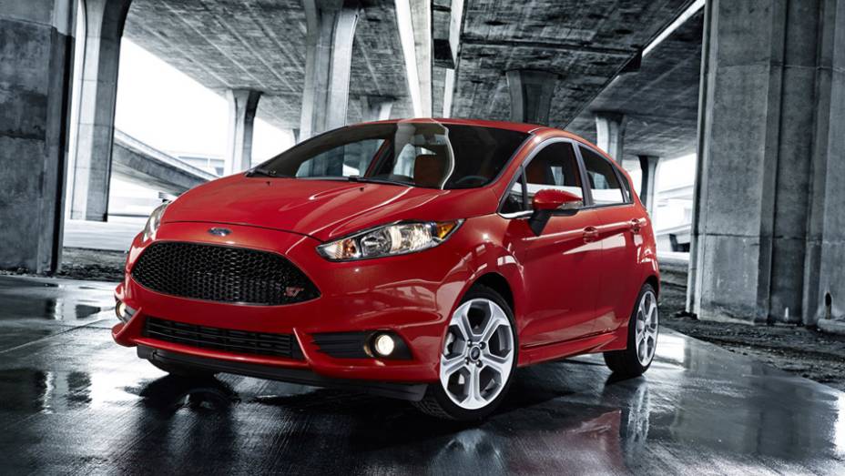 O Ford Fiesta ST fecha a Hot List 2014 | <a href="https://preprod.quatrorodas.abril.com.br/noticias/classicos/hagerty-lista-carros-classicos-futuro-767696.shtml" rel="migration">Leia mais</a>