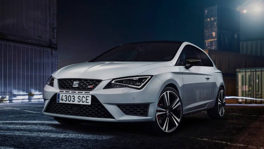 A Seat apresentou oficialmente o novo modelo topo de linha da gama Leon | <a href="https://preprod.quatrorodas.abril.com.br/noticias/saloes/genebra-2014/novo-seat-leon-cupra-oficialmente-apresentado-genebra-775226.shtml" rel="migration">Leia mais</a>