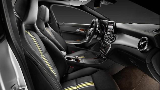 Os bancos esportivos podem receber acabamento exclusivo | <a href="https://preprod.quatrorodas.abril.com.br/saloes/detroit/2013/mercedes-benz-cla-730475.shtml" rel="migration">Leia mais</a> Os bancos esportivos podem receber acabamento exclusivo | <a href="https://preprod.quatrorodas.abril.com.br/saloes/detroit/2013/mercedes-benz-cla-730475.shtml" rel="migration">Leia mais</a>