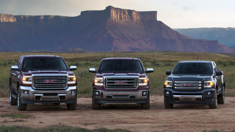 Sob o cap&ocirc;, tr&ecirc;s motores est&atilde;o dispon&iacute;veis: 2.5 de quatro cilindros, 3.6 V6 e, a partir do modelo 2016, 2.8 Duramax (a diesel) | <a href="https://preprod.quatrorodas.abril.com.br/noticias/saloes/detroit-2014/gmc-mostra-nova-canyon-detroit-769475.shtml" rel="migration"></a>