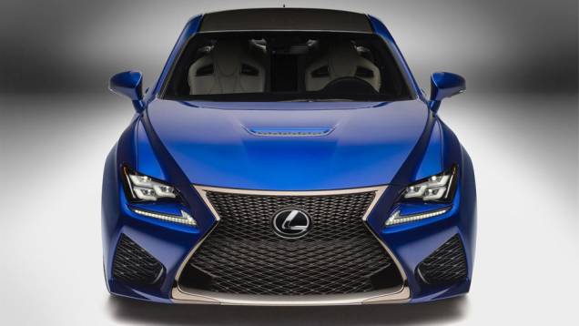 Com isso, o modelo acelera de 0 a 96 km/h em 4,6 segundos, atingindo a velocidade máxima de 270 km/h | <a href="https://preprod.quatrorodas.abril.com.br/noticias/saloes/detroit-2014/lexus-expoe-rc-f-detroit-770421.shtml" rel="migration">Leia mais</a> Com isso, o modelo acelera de 0 a 96 km/h em 4,6 segundos, atingindo a velocidade máxima de 270 km/h | <a href="https://preprod.quatrorodas.abril.com.br/noticias/saloes/detroit-2014/lexus-expoe-rc-f-detroit-770421.shtml" rel="migration">Leia mais</a>