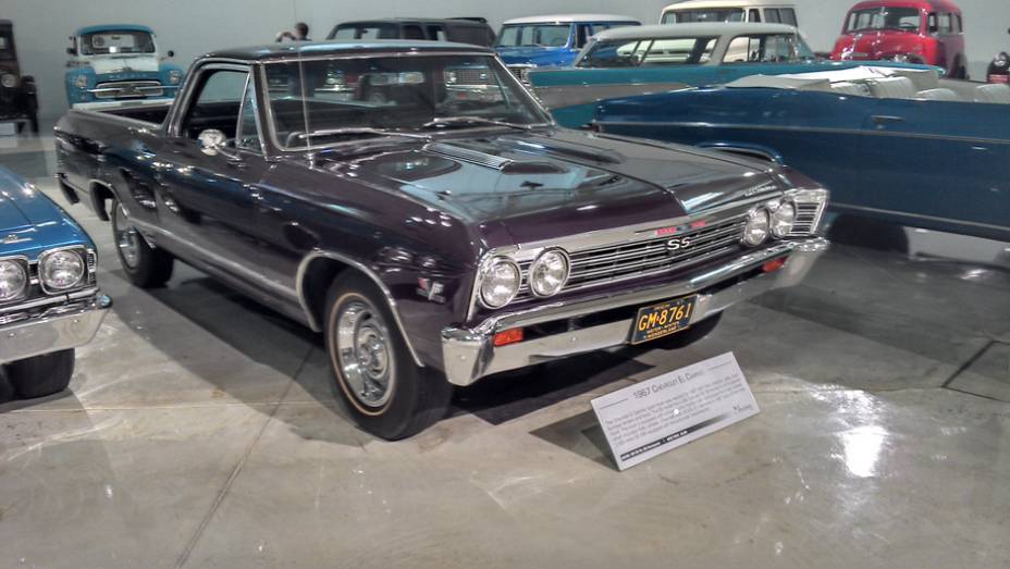 Baseada no Chevelle, a segunda geração da picape-cupê El Camino tinha opções com 350 cv e 376 cv | <a href="https://preprod.quatrorodas.abril.com.br/reportagens/classicos/visitamos-gm-heritage-center-771490.shtml" rel="migration">Leia mais</a>